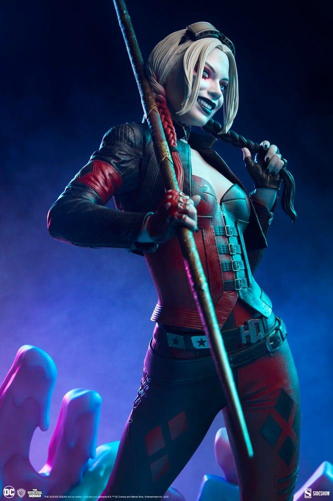 SID300818 The Suicide Squad - Harley Quinn Premium Format Statue - Sideshow Collectibles - Titan Pop Culture