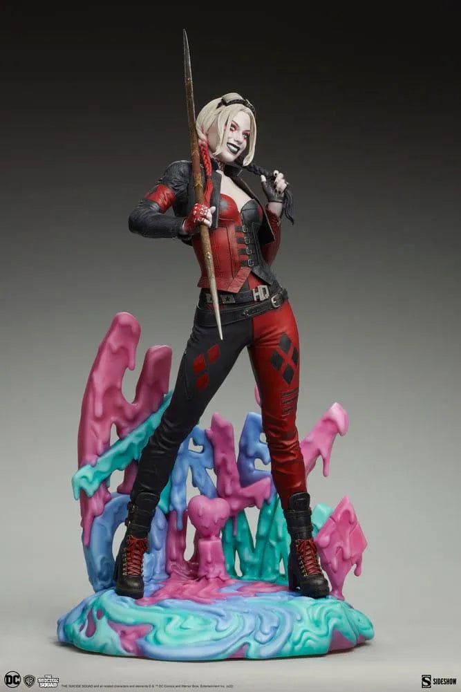 SID300818 The Suicide Squad - Harley Quinn Premium Format Statue - Sideshow Collectibles - Titan Pop Culture