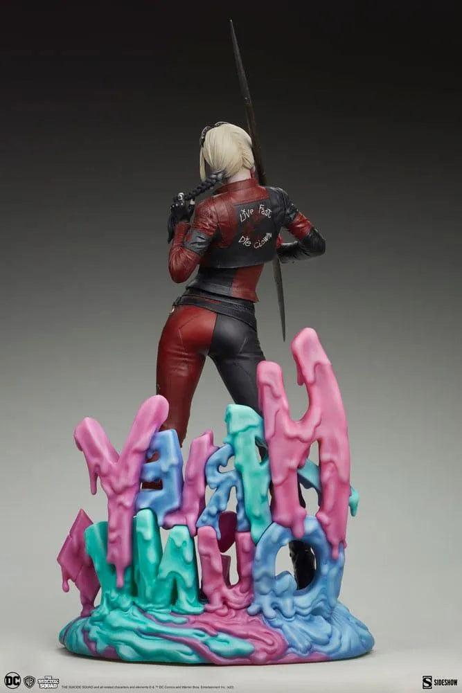 SID300818 The Suicide Squad - Harley Quinn Premium Format Statue - Sideshow Collectibles - Titan Pop Culture