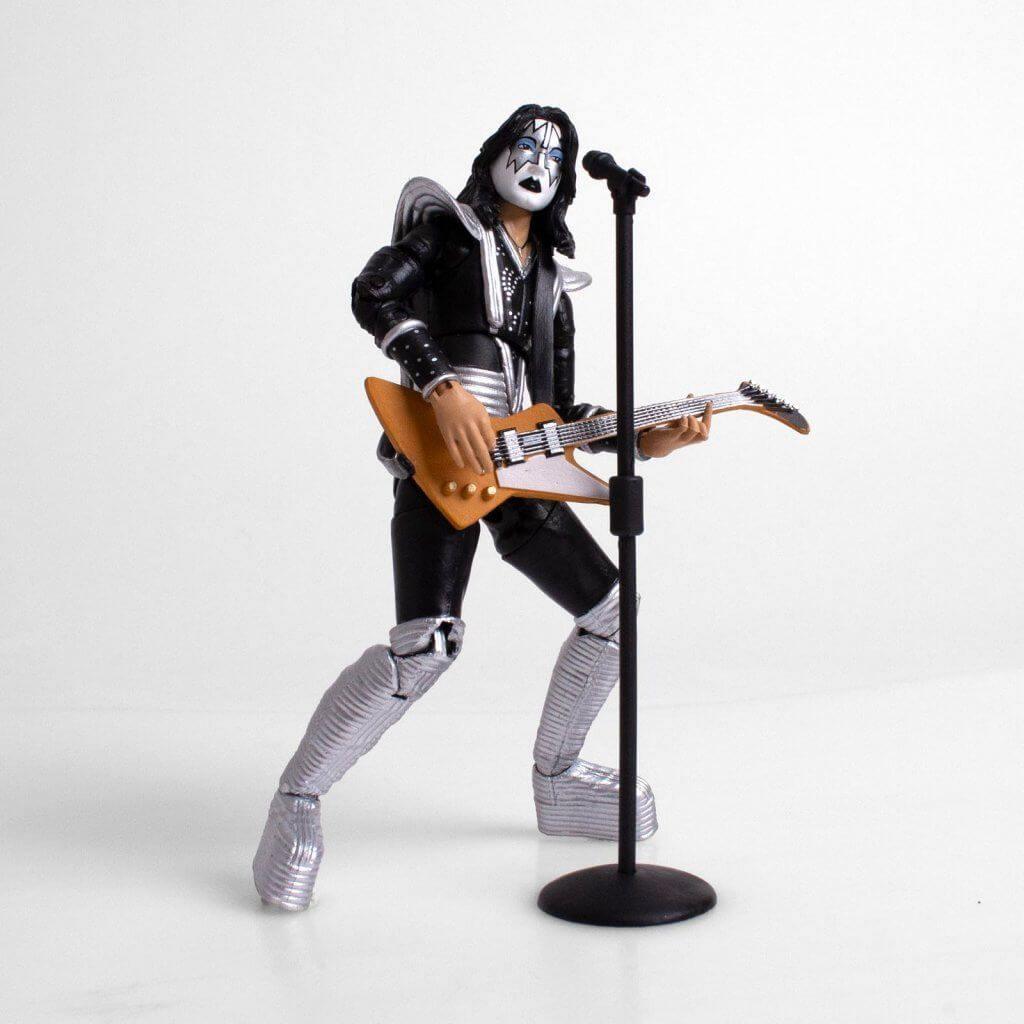 TLSBAKISPAWB01 Kiss - The Spaceman (Ace Frehley) BST AXN 5'' Action Figure - The Loyal Subjects - Titan Pop Culture