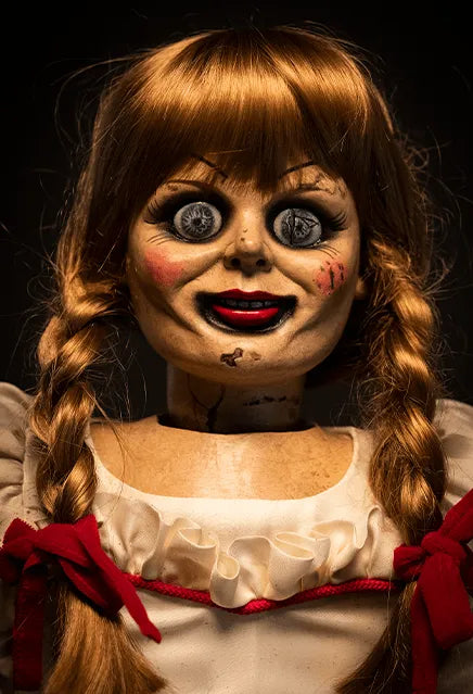 TTSMAWB100 Conjuring - Annabelle 1:1 Replica Doll - Trick or Treat Studios - Titan Pop Culture