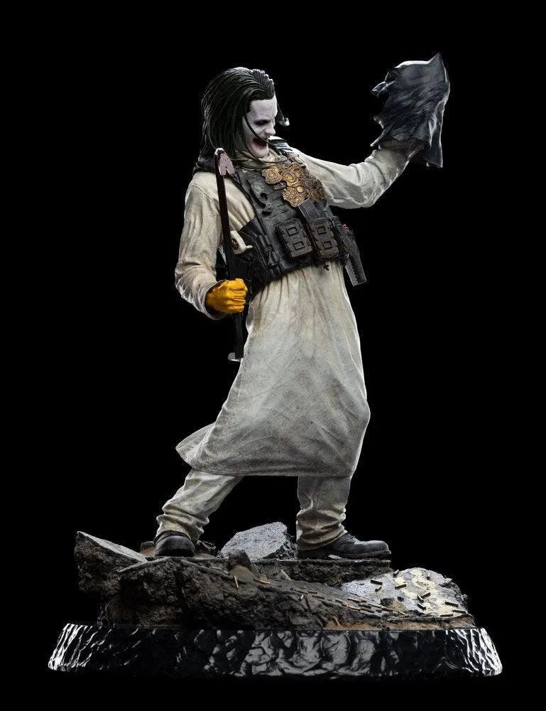 WET03751 Zack Snyder's Justice League (2021) - The Joker 1:4 Scale Statue - Weta Workshop - Titan Pop Culture